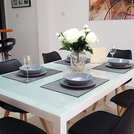 Paradise Gardens IV 2 Bd Amazing Apartment Pafos Zewnętrze zdjęcie