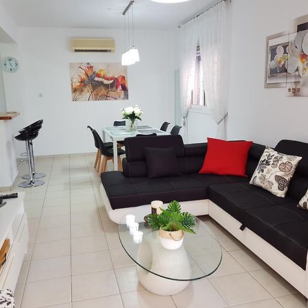 Paradise Gardens IV 2 Bd Amazing Apartment Pafos Zewnętrze zdjęcie